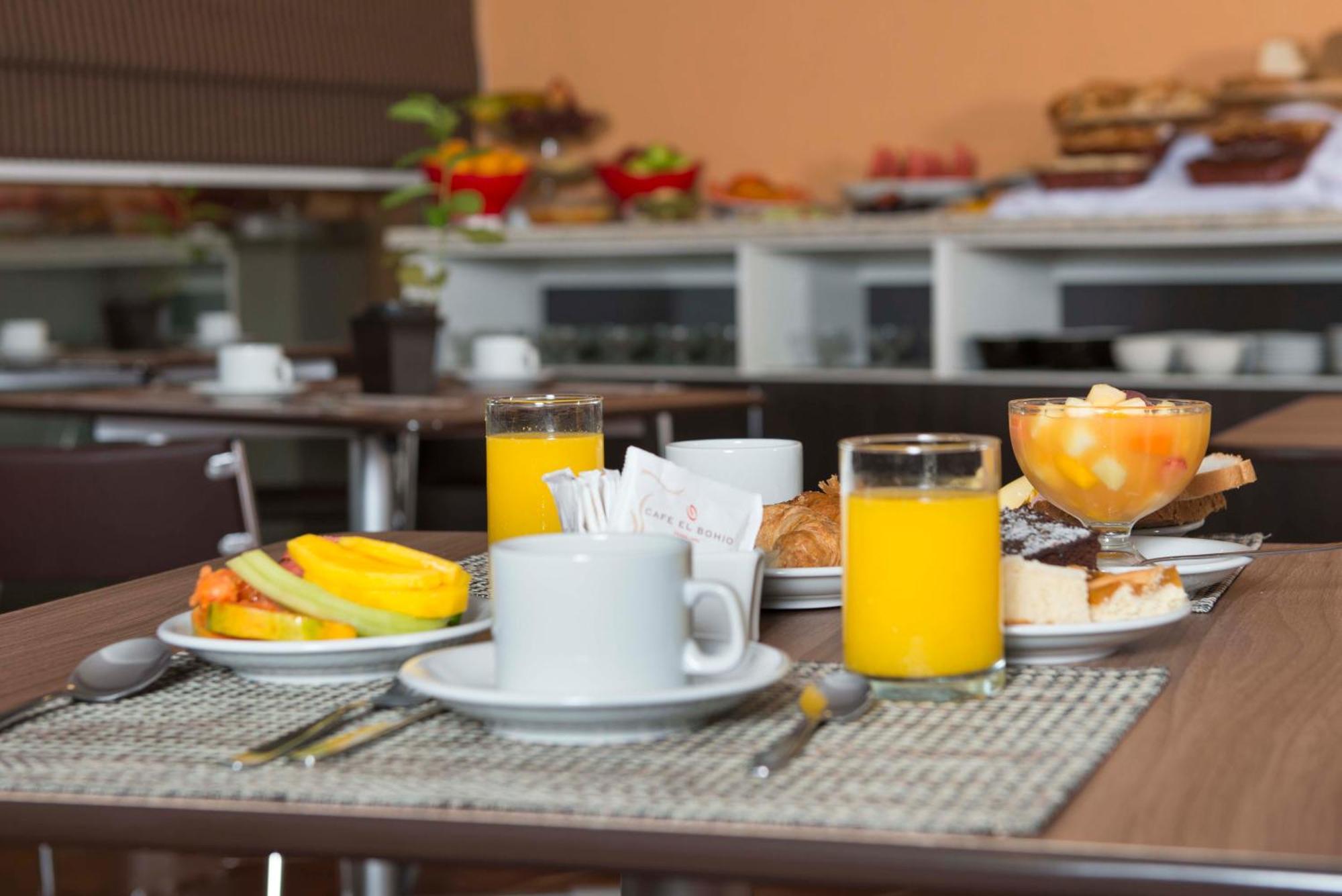 Arami Hotel & Lodge Puerto Iguazú Kültér fotó